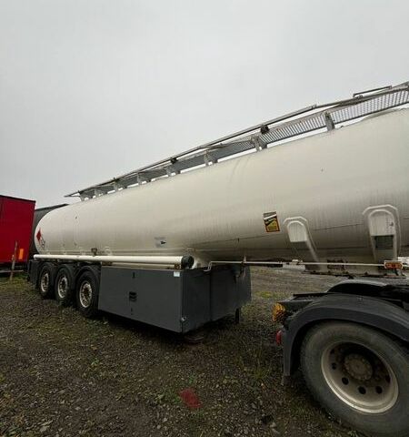 Білий Рохр Рохр, об'ємом двигуна 0 л та пробігом 120 тис. км за 22500 $, фото 1 на Automoto.ua