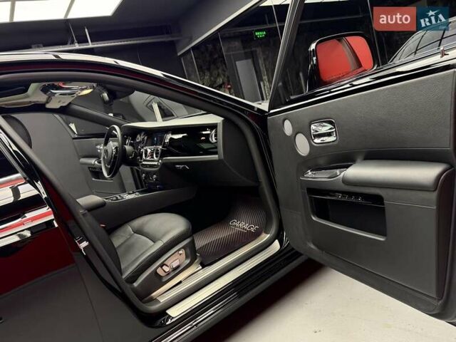 Черный Ролс Ройс Гост, объемом двигателя 6.6 л и пробегом 8 тыс. км за 159900 $, фото 53 на Automoto.ua