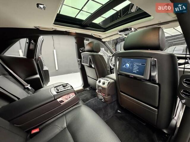 Черный Ролс Ройс Гост, объемом двигателя 6.6 л и пробегом 8 тыс. км за 159900 $, фото 51 на Automoto.ua