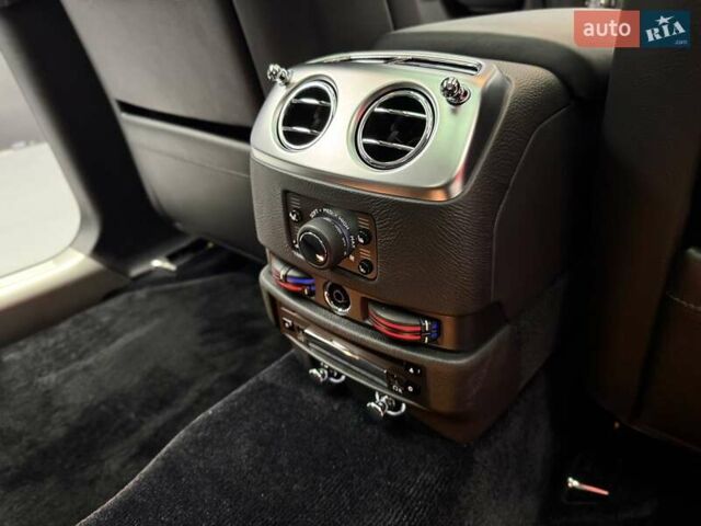 Черный Ролс Ройс Гост, объемом двигателя 6.6 л и пробегом 8 тыс. км за 159900 $, фото 49 на Automoto.ua