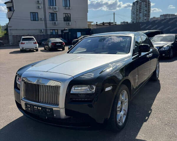 Черный Ролс Ройс Гост, объемом двигателя 6.6 л и пробегом 70 тыс. км за 85000 $, фото 1 на Automoto.ua