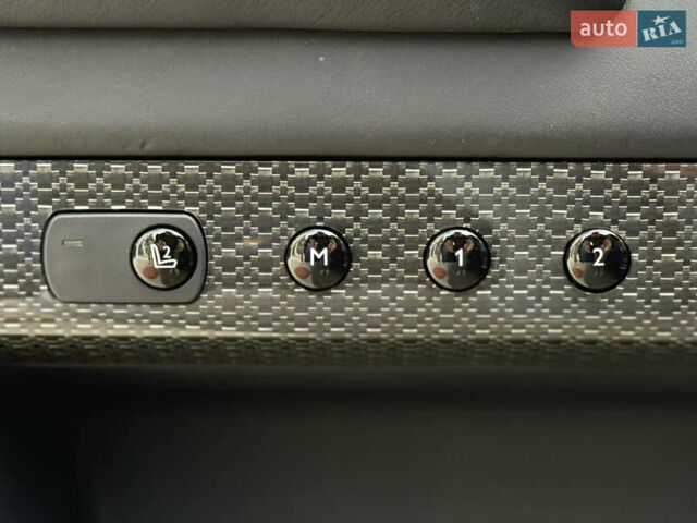 Черный Ролс Ройс Гост, объемом двигателя 6.59 л и пробегом 21 тыс. км за 325000 $, фото 69 на Automoto.ua