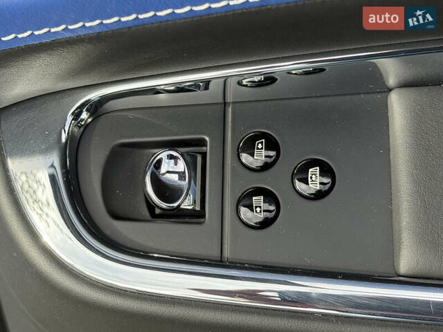 Черный Ролс Ройс Гост, объемом двигателя 6.59 л и пробегом 21 тыс. км за 320000 $, фото 74 на Automoto.ua