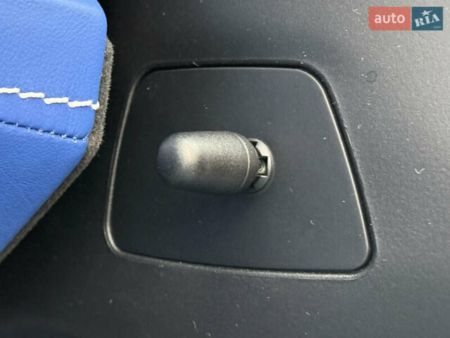 Черный Ролс Ройс Гост, объемом двигателя 6.59 л и пробегом 21 тыс. км за 320000 $, фото 101 на Automoto.ua