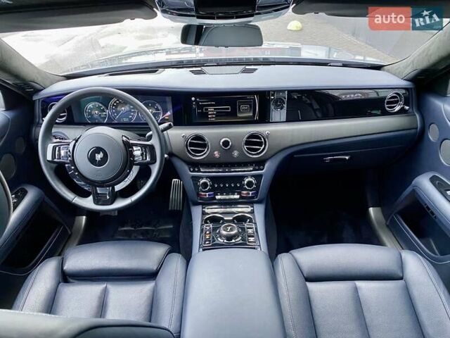 Сірий Ролс Ройс Ghost, об'ємом двигуна 6.75 л та пробігом 5 тис. км за 320000 $, фото 33 на Automoto.ua