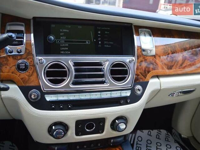Синій Ролс Ройс Ghost, об'ємом двигуна 6.6 л та пробігом 147 тис. км за 117000 $, фото 40 на Automoto.ua
