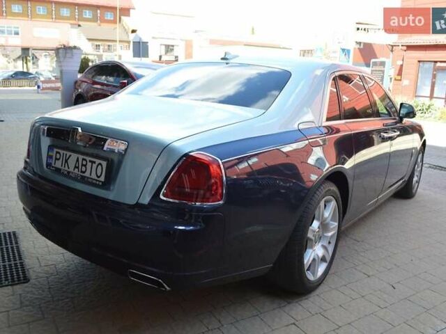 Синій Ролс Ройс Ghost, об'ємом двигуна 6.6 л та пробігом 147 тис. км за 117000 $, фото 2 на Automoto.ua