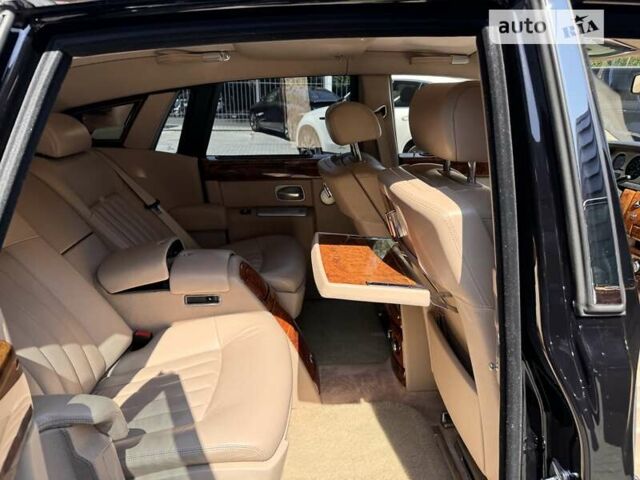 Черный Ролс Ройс Фантом, объемом двигателя 6.75 л и пробегом 89 тыс. км за 110000 $, фото 14 на Automoto.ua