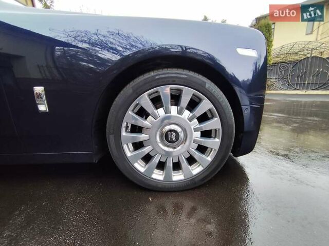 Синій Ролс Ройс Фантом, об'ємом двигуна 6.75 л та пробігом 37 тис. км за 450000 $, фото 11 на Automoto.ua