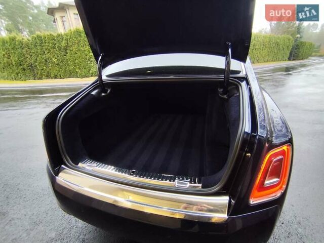 Синій Ролс Ройс Фантом, об'ємом двигуна 6.75 л та пробігом 37 тис. км за 450000 $, фото 13 на Automoto.ua