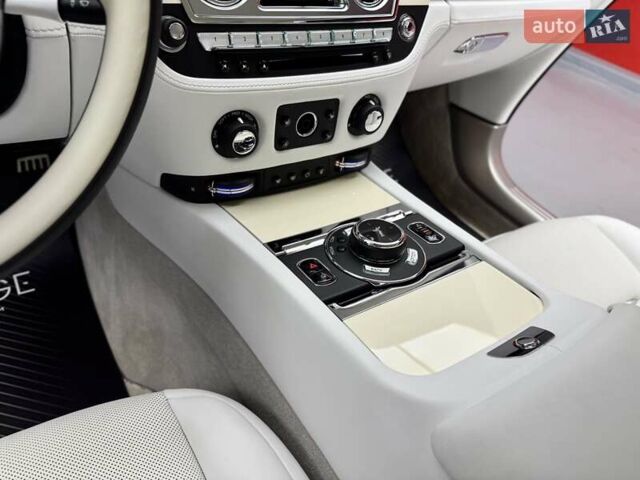 Черный Ролс Ройс Wraith, объемом двигателя 6.6 л и пробегом 19 тыс. км за 347000 $, фото 32 на Automoto.ua