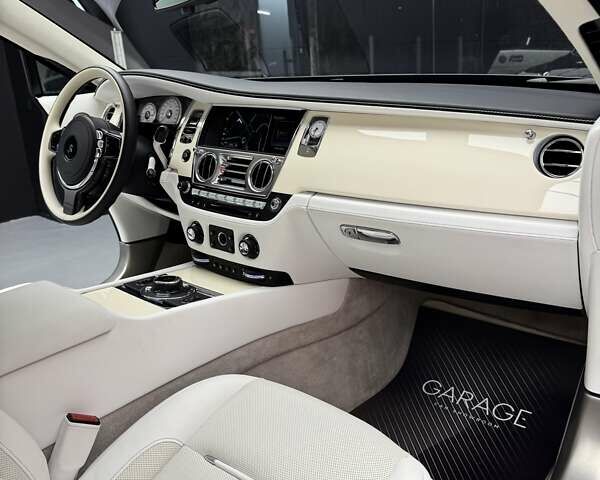 Черный Ролс Ройс Wraith, объемом двигателя 6.6 л и пробегом 19 тыс. км за 347000 $, фото 47 на Automoto.ua