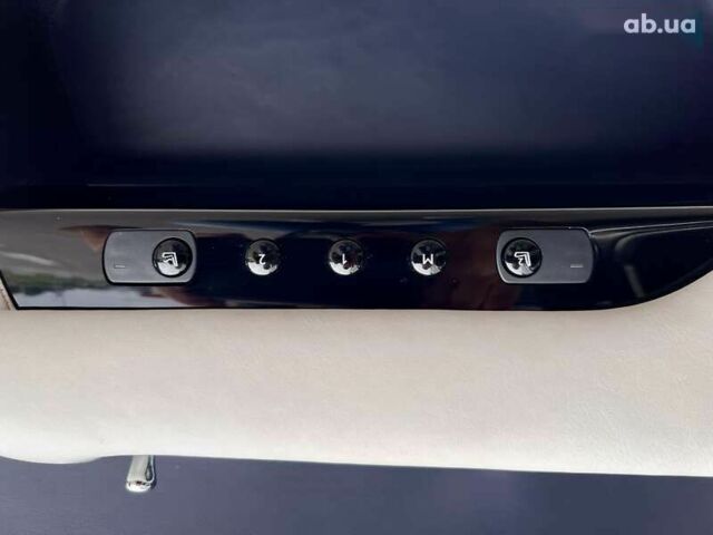 Ролс Ройс Wraith, объемом двигателя 6.6 л и пробегом 25 тыс. км за 249999 $, фото 22 на Automoto.ua