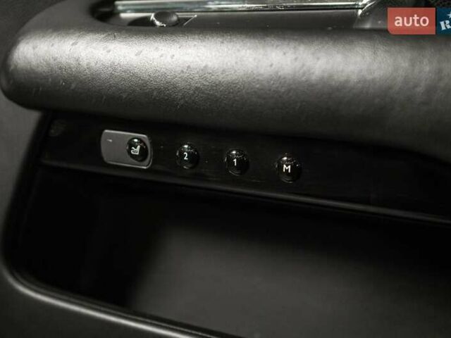 Сірий Ролс Ройс Wraith, об'ємом двигуна 6.6 л та пробігом 73 тис. км за 179900 $, фото 46 на Automoto.ua