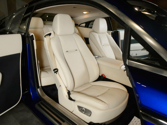 Синій Ролс Ройс Wraith, об'ємом двигуна 6.7 л та пробігом 108 тис. км за 199000 $, фото 21 на Automoto.ua