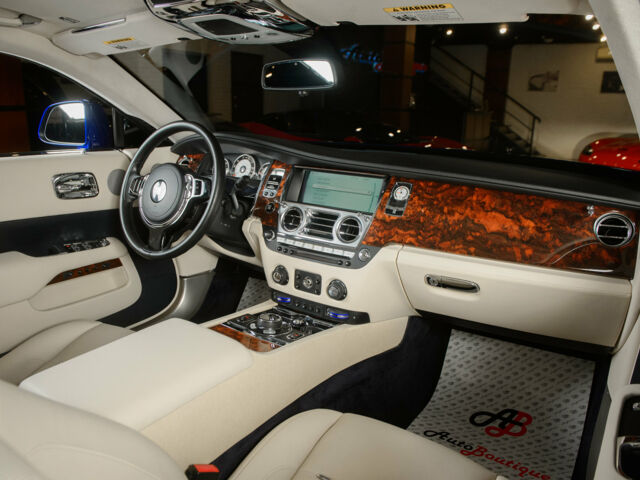 Синій Ролс Ройс Wraith, об'ємом двигуна 6.7 л та пробігом 108 тис. км за 199000 $, фото 18 на Automoto.ua