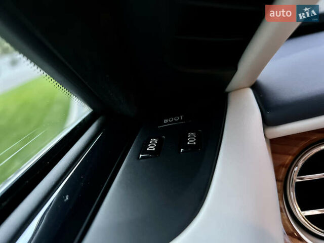 Синий Ролс Ройс Wraith, объемом двигателя 6.59 л и пробегом 50 тыс. км за 280000 $, фото 60 на Automoto.ua
