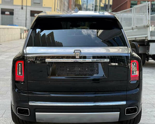 Чорний Ролс Ройс Cullinan, об'ємом двигуна 6.7 л та пробігом 28 тис. км за 414000 $, фото 5 на Automoto.ua