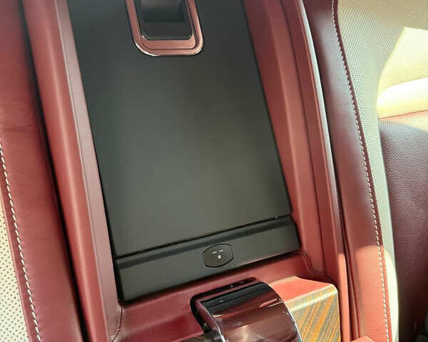 Чорний Ролс Ройс Cullinan, об'ємом двигуна 6.7 л та пробігом 28 тис. км за 414000 $, фото 24 на Automoto.ua