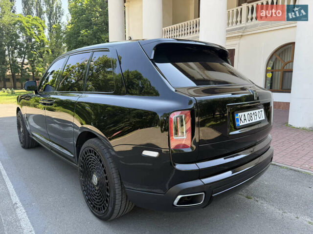 Черный Ролс Ройс Cullinan, объемом двигателя 6.75 л и пробегом 57 тыс. км за 385000 $, фото 8 на Automoto.ua