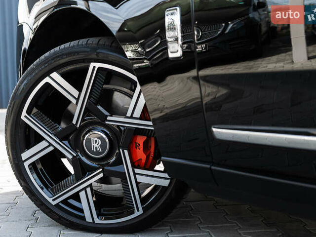 Черный Ролс Ройс Cullinan, объемом двигателя 0 л и пробегом 52 тыс. км за 440000 $, фото 12 на Automoto.ua