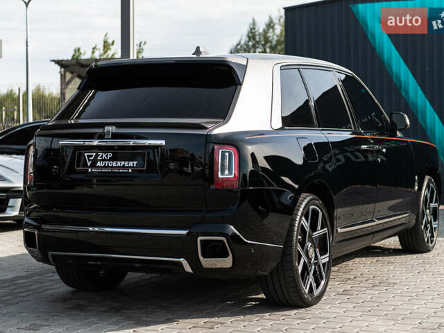 Черный Ролс Ройс Cullinan, объемом двигателя 0 л и пробегом 52 тыс. км за 440000 $, фото 14 на Automoto.ua