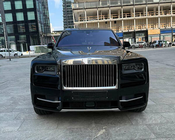 Черный Ролс Ройс Cullinan, объемом двигателя 6.7 л и пробегом 28 тыс. км за 414000 $, фото 3 на Automoto.ua