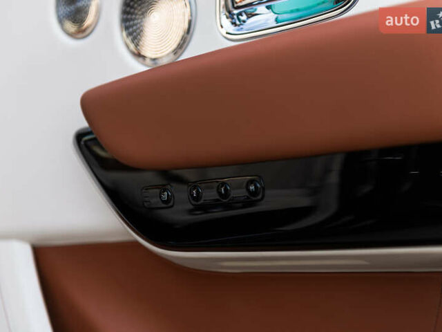 Черный Ролс Ройс Cullinan, объемом двигателя 0 л и пробегом 52 тыс. км за 440000 $, фото 46 на Automoto.ua