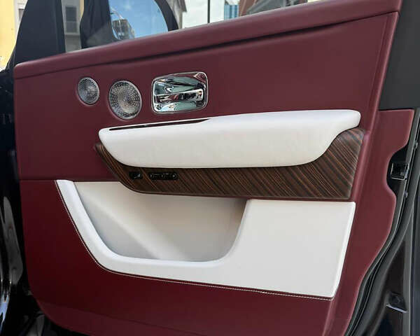 Чорний Ролс Ройс Cullinan, об'ємом двигуна 6.7 л та пробігом 28 тис. км за 414000 $, фото 18 на Automoto.ua