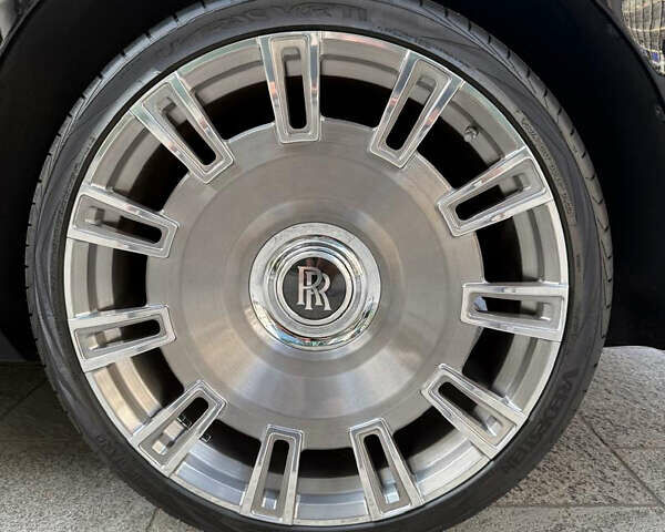 Чорний Ролс Ройс Cullinan, об'ємом двигуна 6.7 л та пробігом 28 тис. км за 414000 $, фото 26 на Automoto.ua