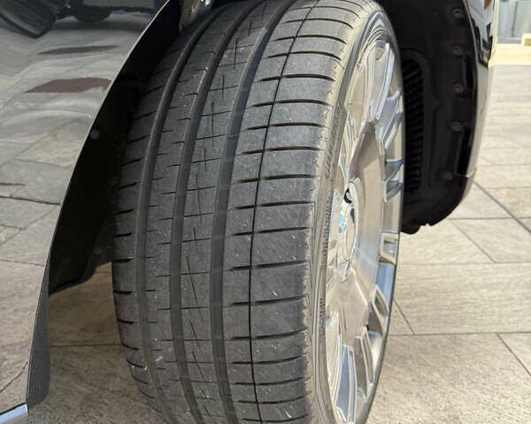 Чорний Ролс Ройс Cullinan, об'ємом двигуна 6.7 л та пробігом 28 тис. км за 414000 $, фото 27 на Automoto.ua