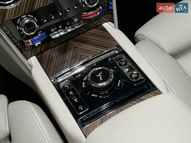 Чорний Ролс Ройс Cullinan, об'ємом двигуна 6.75 л та пробігом 37 тис. км за 490000 $, фото 59 на Automoto.ua