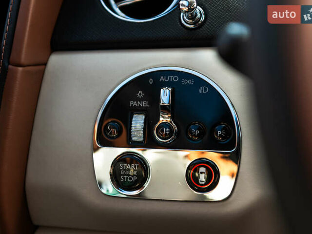 Черный Ролс Ройс Cullinan, объемом двигателя 0 л и пробегом 52 тыс. км за 440000 $, фото 55 на Automoto.ua