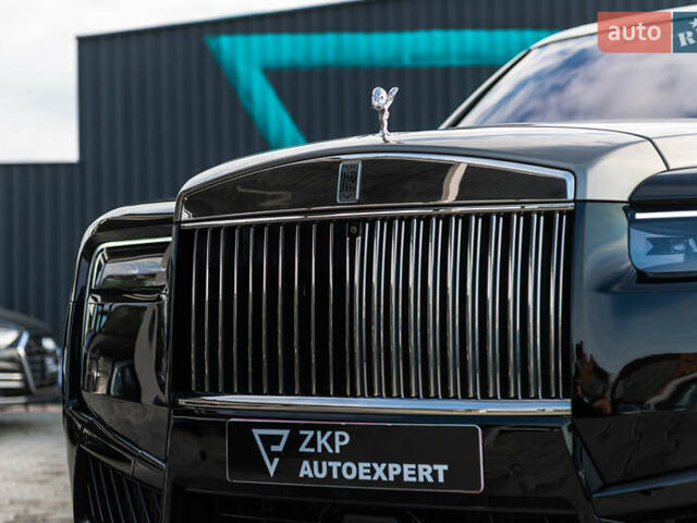 Черный Ролс Ройс Cullinan, объемом двигателя 0 л и пробегом 52 тыс. км за 440000 $, фото 4 на Automoto.ua