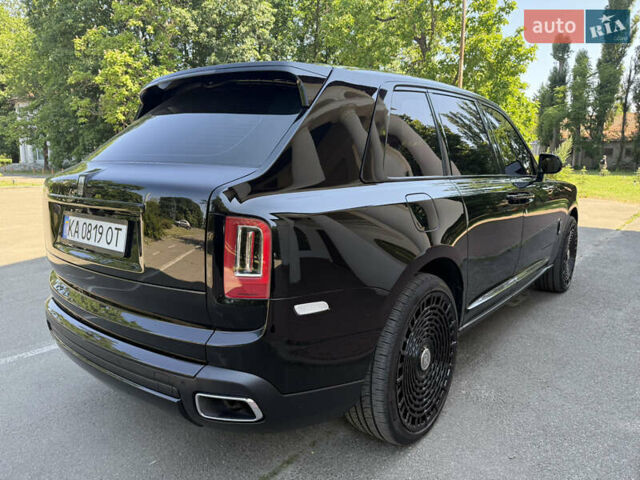 Черный Ролс Ройс Cullinan, объемом двигателя 6.75 л и пробегом 57 тыс. км за 385000 $, фото 6 на Automoto.ua
