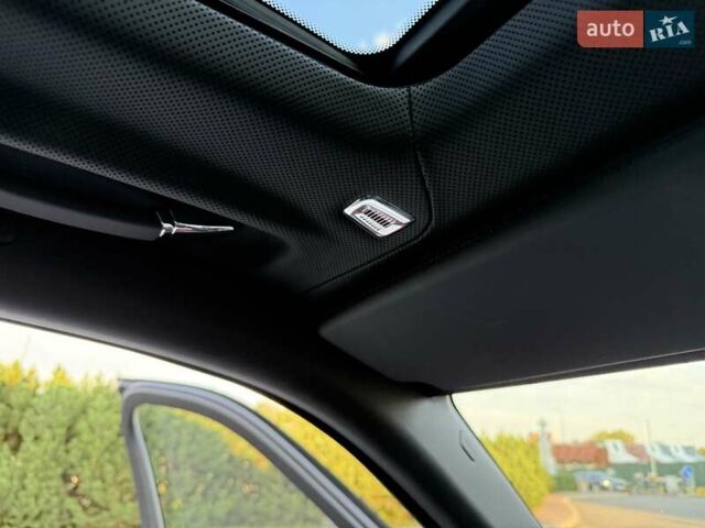 Черный Ролс Ройс Cullinan, объемом двигателя 6.75 л и пробегом 47 тыс. км за 419900 $, фото 60 на Automoto.ua