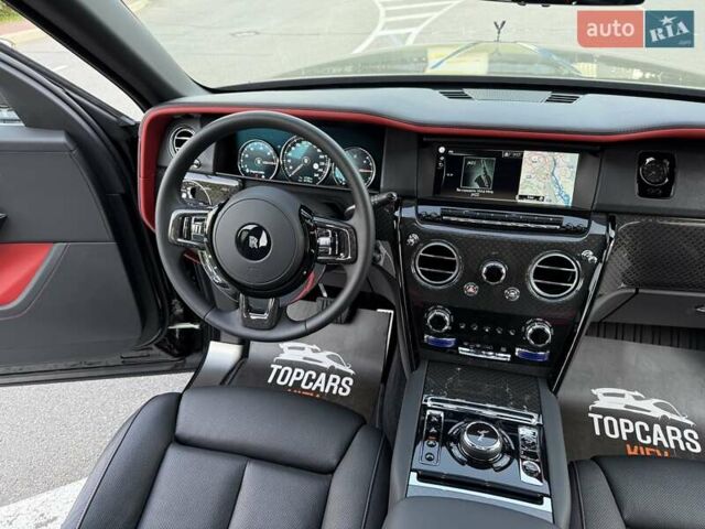 Черный Ролс Ройс Cullinan, объемом двигателя 6.75 л и пробегом 47 тыс. км за 419900 $, фото 112 на Automoto.ua