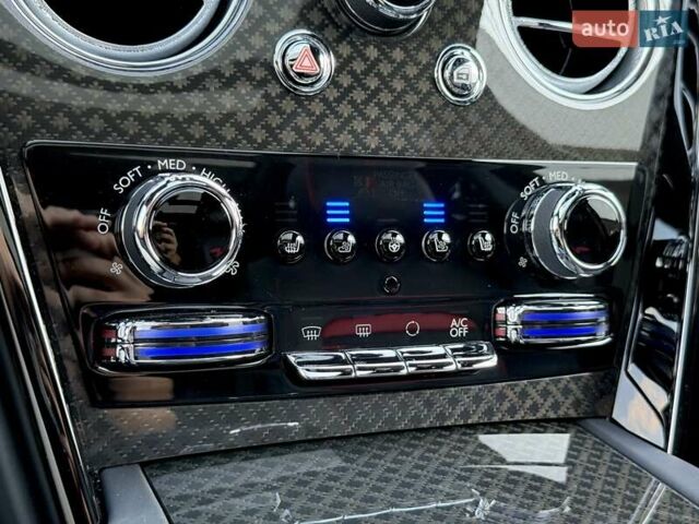 Черный Ролс Ройс Cullinan, объемом двигателя 6.75 л и пробегом 47 тыс. км за 419900 $, фото 119 на Automoto.ua