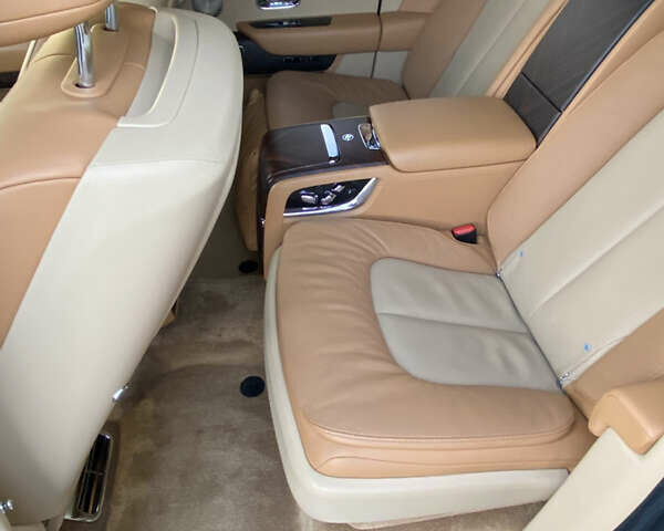 Черный Ролс Ройс Cullinan, объемом двигателя 6.75 л и пробегом 84 тыс. км за 337000 $, фото 14 на Automoto.ua