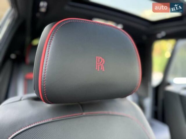 Черный Ролс Ройс Cullinan, объемом двигателя 6.75 л и пробегом 47 тыс. км за 419900 $, фото 59 на Automoto.ua