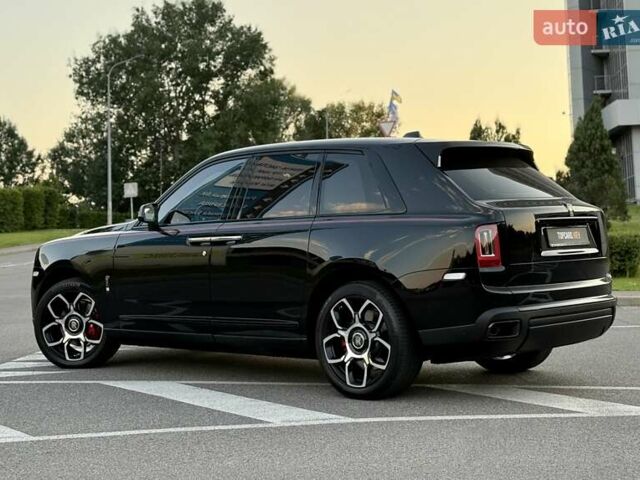Черный Ролс Ройс Cullinan, объемом двигателя 6.75 л и пробегом 47 тыс. км за 419900 $, фото 12 на Automoto.ua