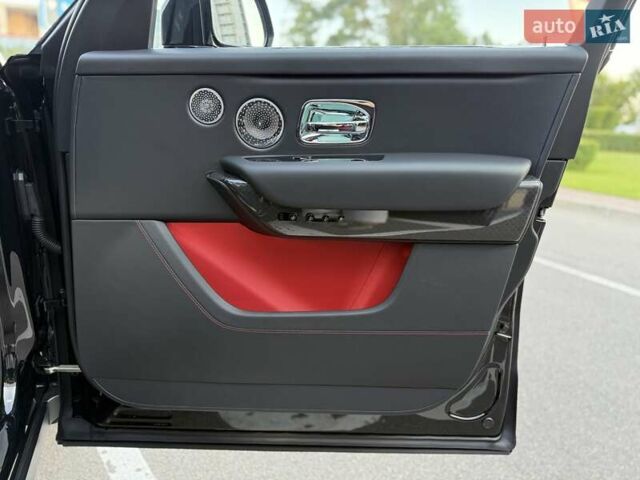 Черный Ролс Ройс Cullinan, объемом двигателя 6.75 л и пробегом 47 тыс. км за 419900 $, фото 42 на Automoto.ua