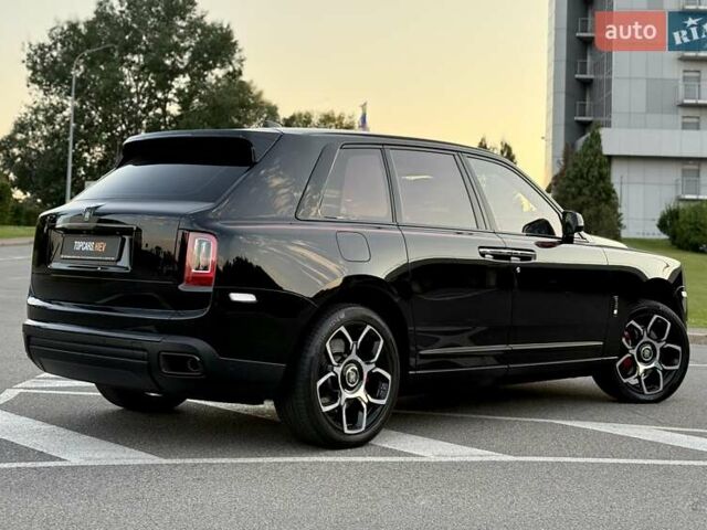 Черный Ролс Ройс Cullinan, объемом двигателя 6.75 л и пробегом 47 тыс. км за 419900 $, фото 22 на Automoto.ua