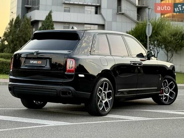 Черный Ролс Ройс Cullinan, объемом двигателя 6.75 л и пробегом 47 тыс. км за 419900 $, фото 24 на Automoto.ua