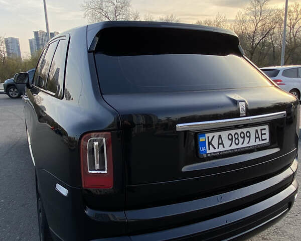 Чорний Ролс Ройс Cullinan, об'ємом двигуна 6.75 л та пробігом 84 тис. км за 355000 $, фото 6 на Automoto.ua