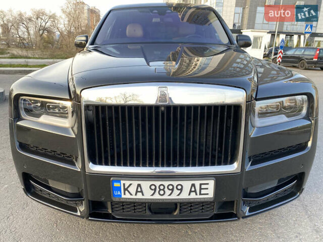 Черный Ролс Ройс Cullinan, объемом двигателя 6.75 л и пробегом 84 тыс. км за 337000 $, фото 2 на Automoto.ua
