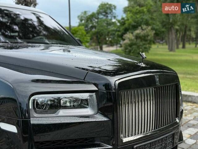 Черный Ролс Ройс Cullinan, объемом двигателя 6.7 л и пробегом 11 тыс. км за 520000 $, фото 40 на Automoto.ua