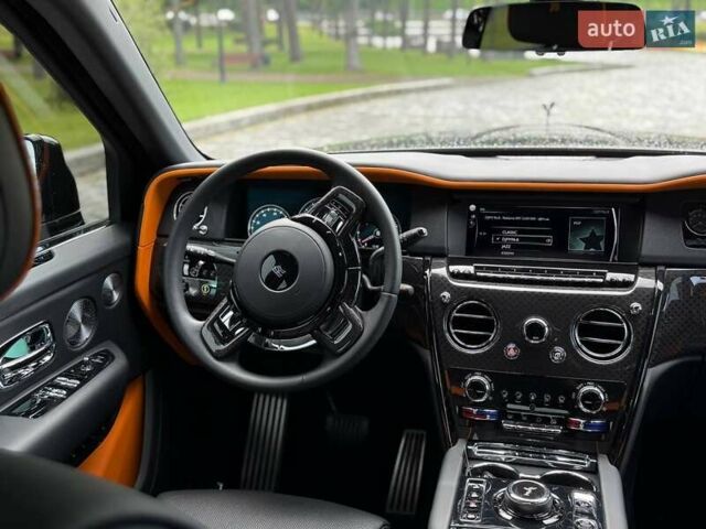Черный Ролс Ройс Cullinan, объемом двигателя 6.7 л и пробегом 11 тыс. км за 497000 $, фото 29 на Automoto.ua