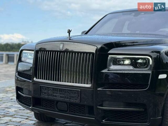 Черный Ролс Ройс Cullinan, объемом двигателя 6.7 л и пробегом 11 тыс. км за 497000 $, фото 5 на Automoto.ua