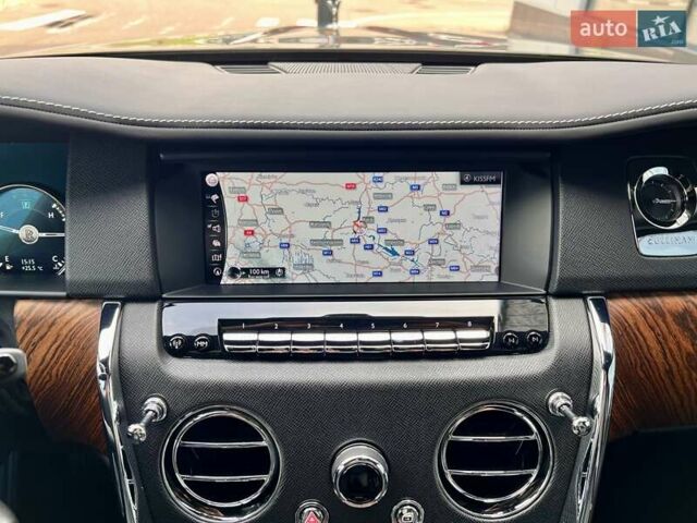 Чорний Ролс Ройс Cullinan, об'ємом двигуна 6.75 л та пробігом 18 тис. км за 399999 $, фото 53 на Automoto.ua